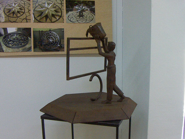 Escultura, cargando cosecha